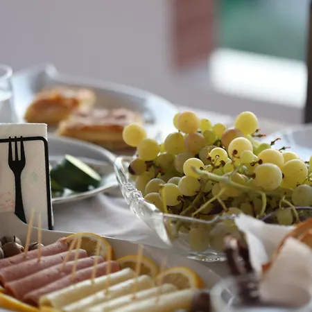 Georgemishel 3* 베라트