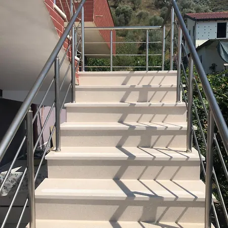 בית הארחה Georgemishel בראט