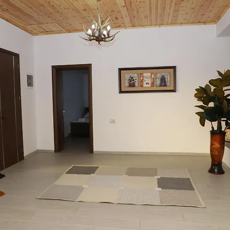 Georgemishel 3* Berat