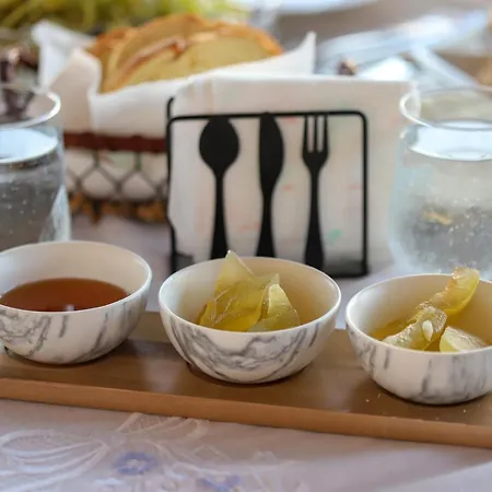 Georgemishel Гостевой дом 3*