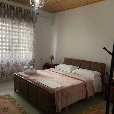 Georgemishel 3* Berat