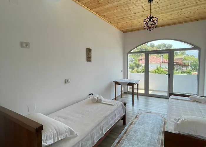 Georgemishel 3* ベラト