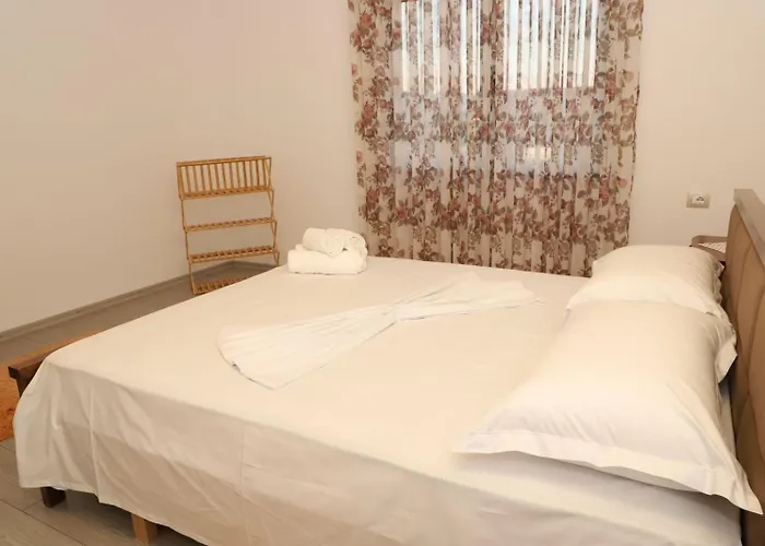 Georgemishel ゲストハウス 3*