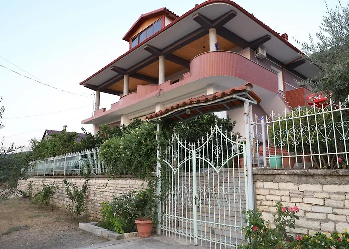 Georgemishel ゲストハウス 3*